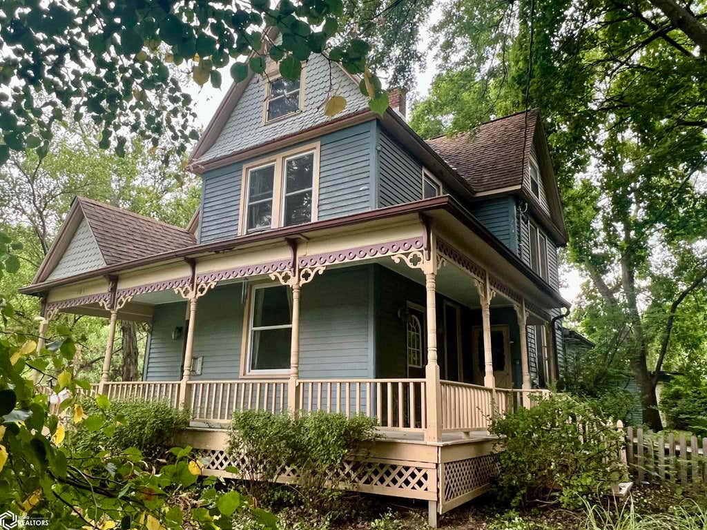 Photo of 501 E Lowe Avenue, Fairfield, IA 52556 (MLS # 6341525)
