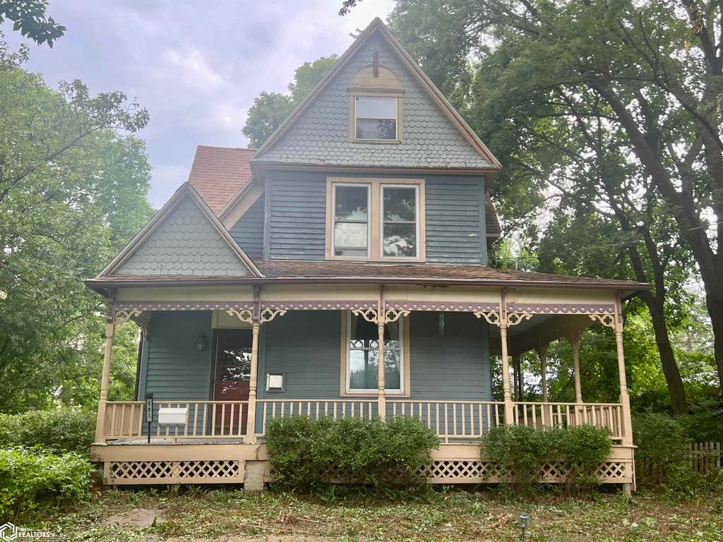 Photo of 501 E Lowe Avenue, Fairfield, IA 52556 (MLS # 6341525)
