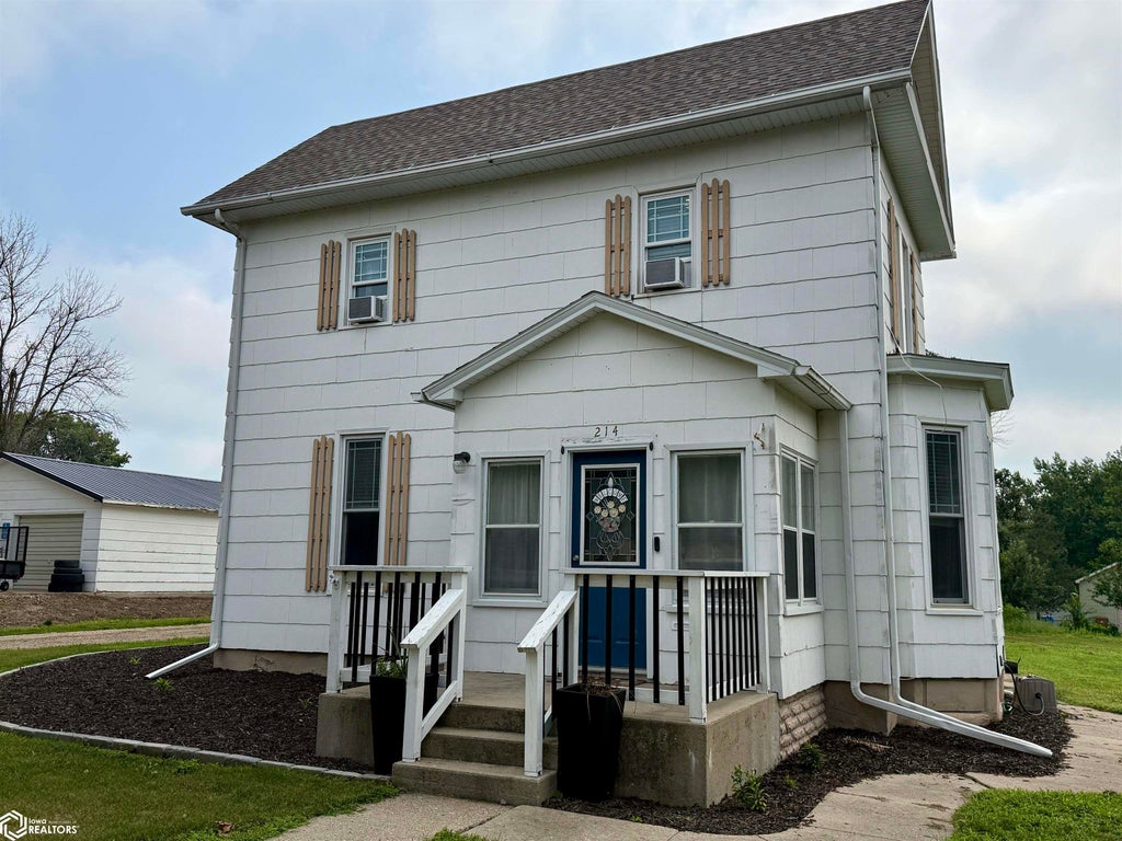 Photo of 214 Sue St. Street, Manning, IA 51455 (MLS # 6341357)