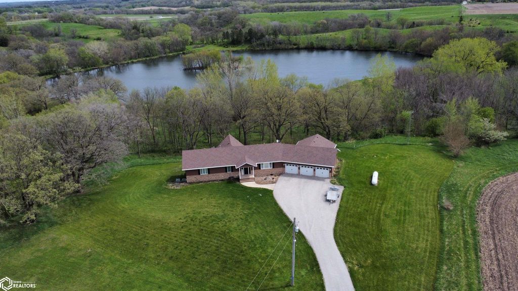 Photo of 2031 Deer Creek Drive, Humboldt, IA 50548 (MLS # 6337732)