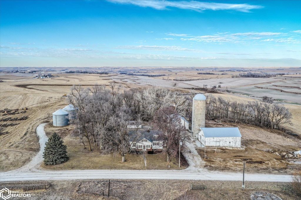 Photo of 23354 Panama Avenue, Underwood, IA 51576 (MLS # 6335018)