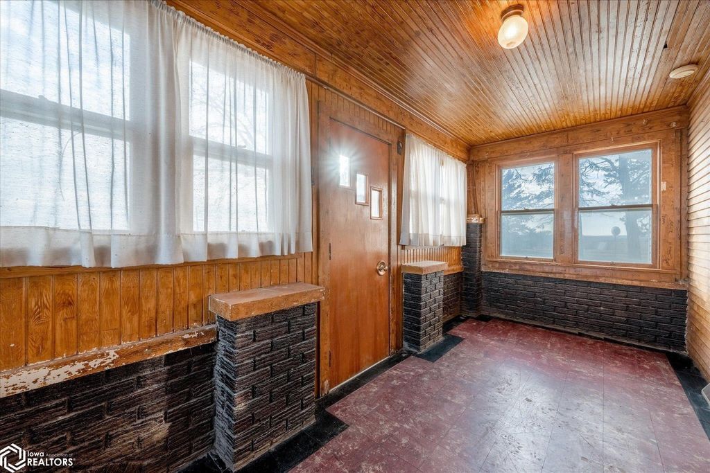 Photo of 23354 Panama Avenue, Underwood, IA 51576 (MLS # 6335018)