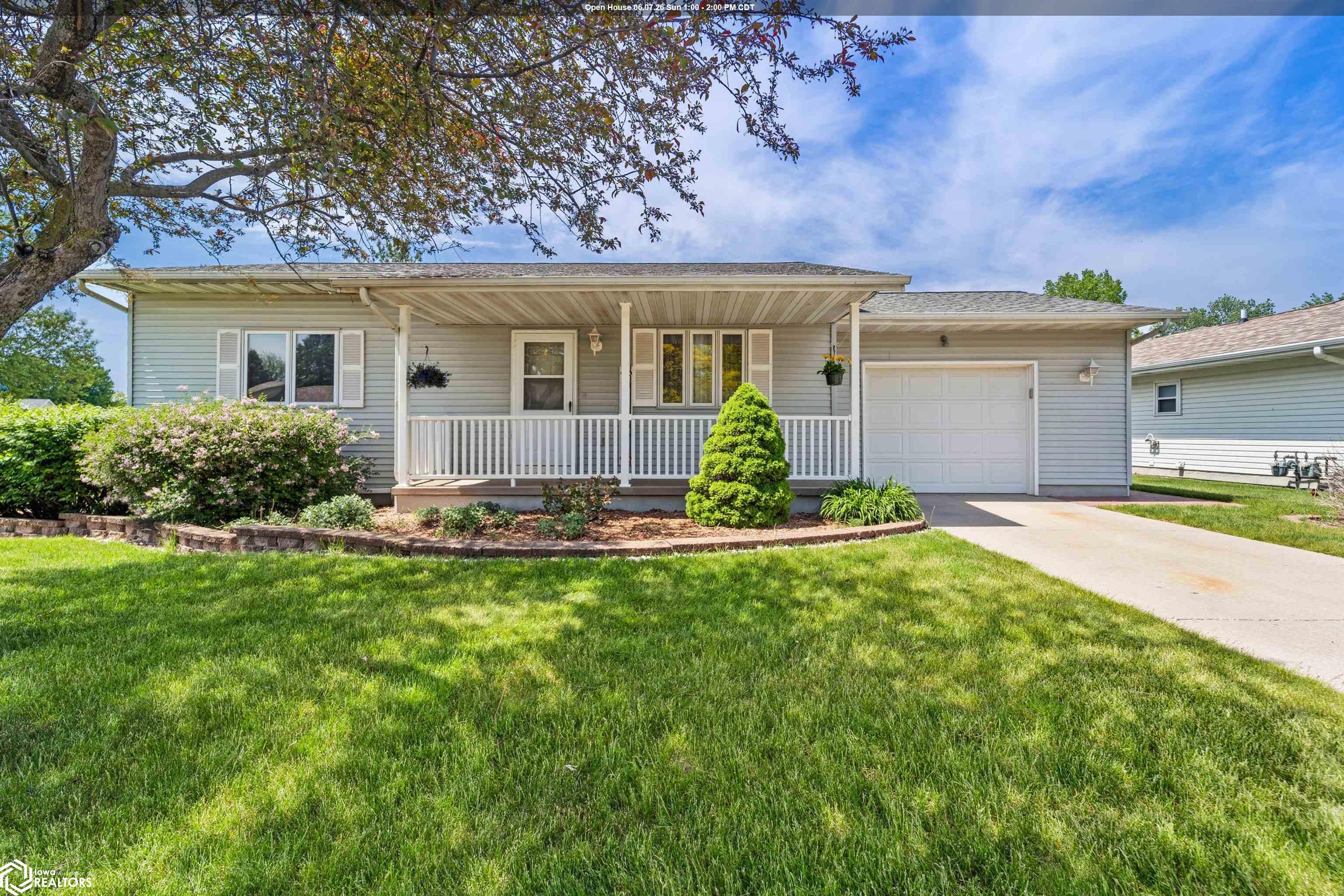 Photo 1 of 33 — 720 S 13th Street, Nevada, IA 50201