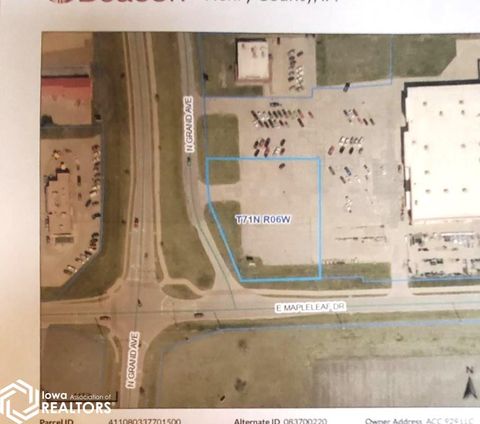 Photo of 3-71-6 N Grand Avenue, Mount Pleasant, IA 52641 (MLS # 6334457)