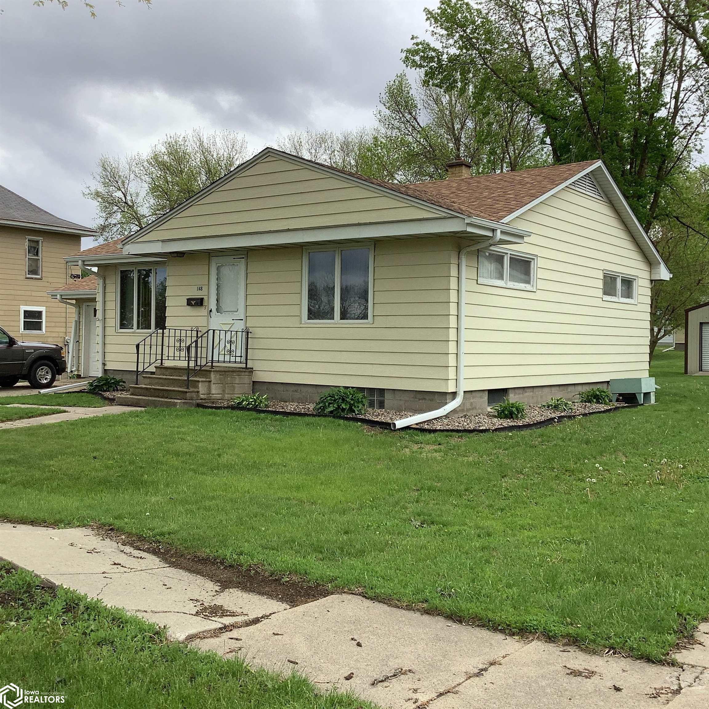 148 NE 3rd Avenue