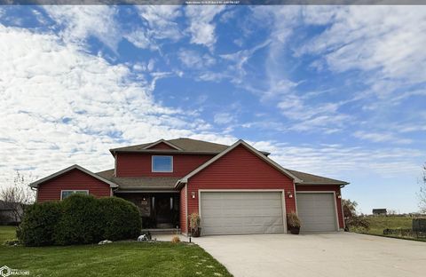 1321 Woodland Ct Washington IA 52353