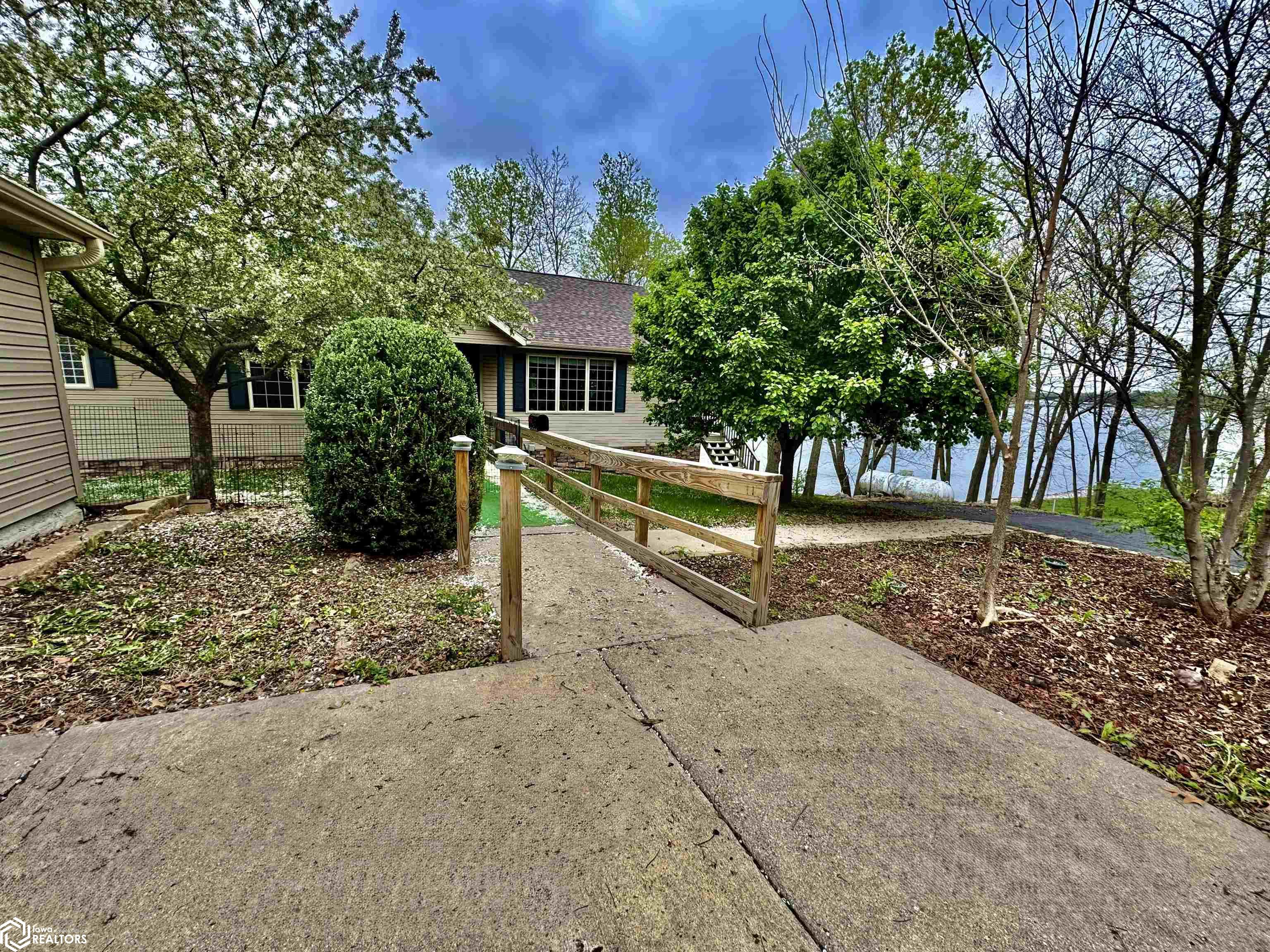 3078 Southshore Drive