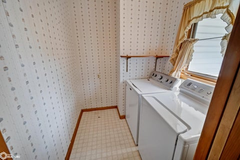 Tiny photo for 717 5Th Avenue, Ackley, IA 50601 (MLS # 6341918)