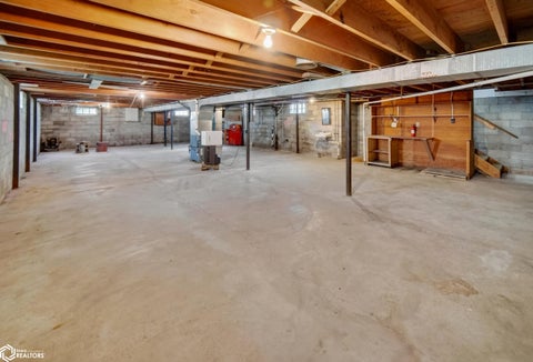 Tiny photo for 717 5Th Avenue, Ackley, IA 50601 (MLS # 6341918)