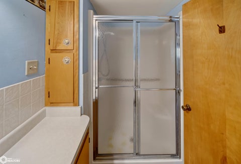 Tiny photo for 717 5Th Avenue, Ackley, IA 50601 (MLS # 6341918)