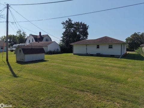 Tiny photo for 717 5Th Avenue, Ackley, IA 50601 (MLS # 6341918)