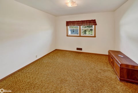 Tiny photo for 717 5Th Avenue, Ackley, IA 50601 (MLS # 6341918)