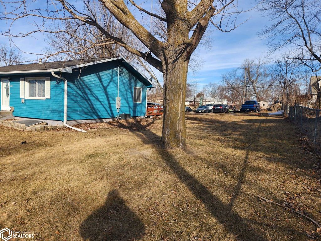 Photo of 213 W logan Street, Osceola, IA 50213 (MLS # 6335431)