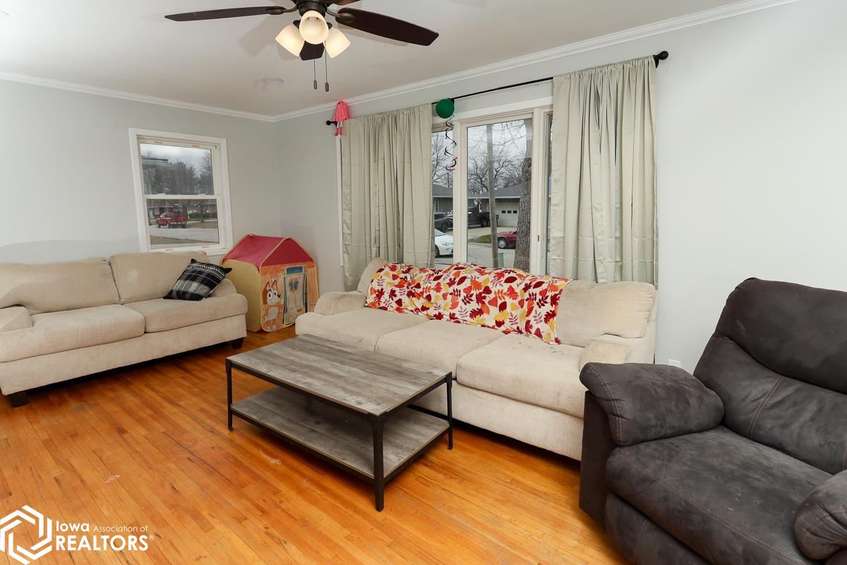 111 Austin Street - Photo 3