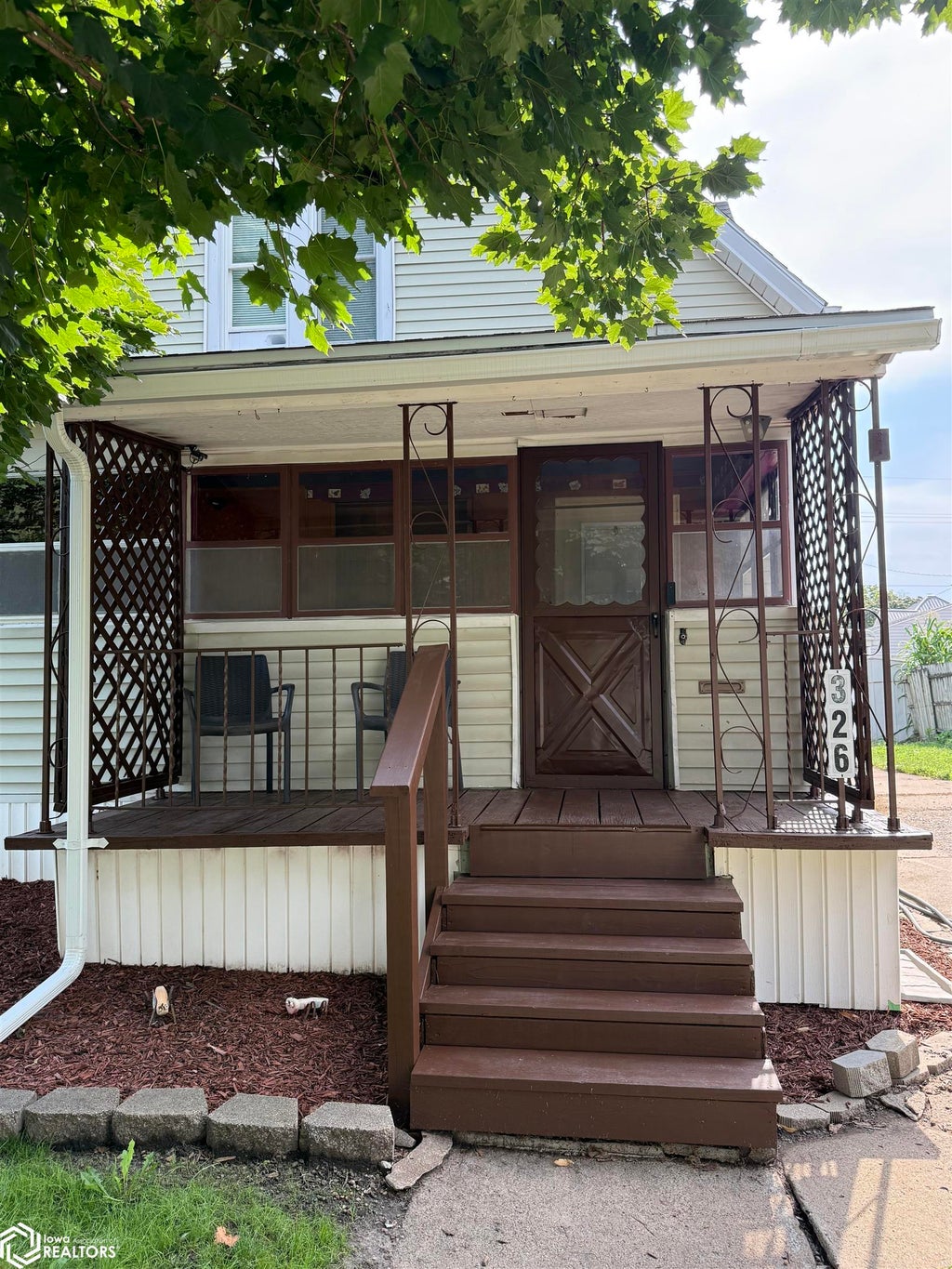 Photo of 326 N Weller Street, Ottumwa, IA 52501 (MLS # 6343549)