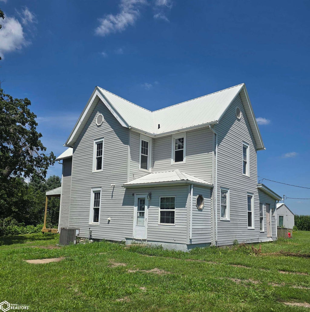 Photo of 2420 220Th Street, Mount Pleasant, IA 52641 (MLS # 6340377)