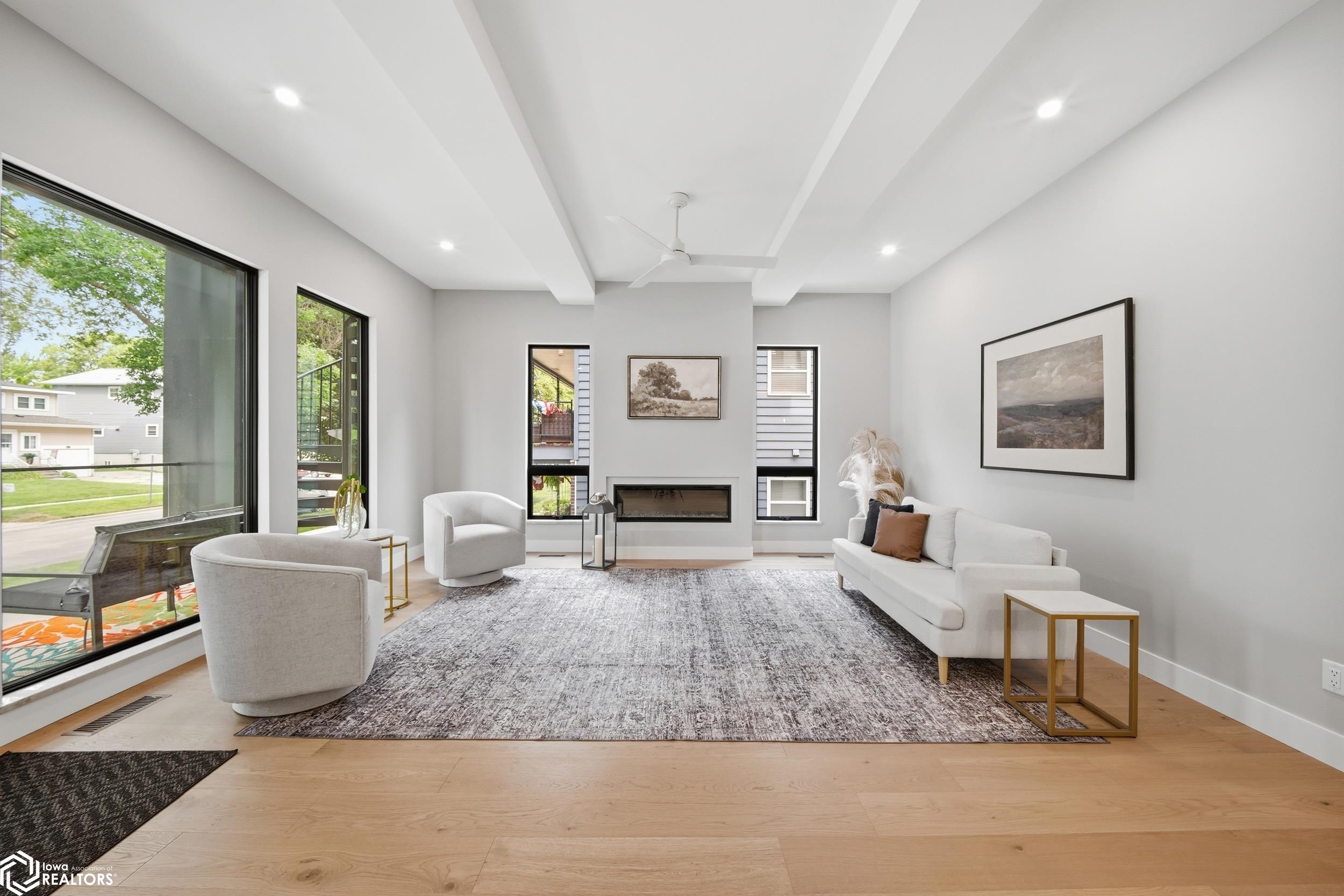 200 S Shore Drive 101