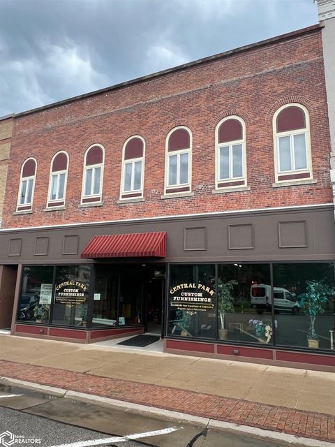 54-56 N Main Street Fairfield IA 52556