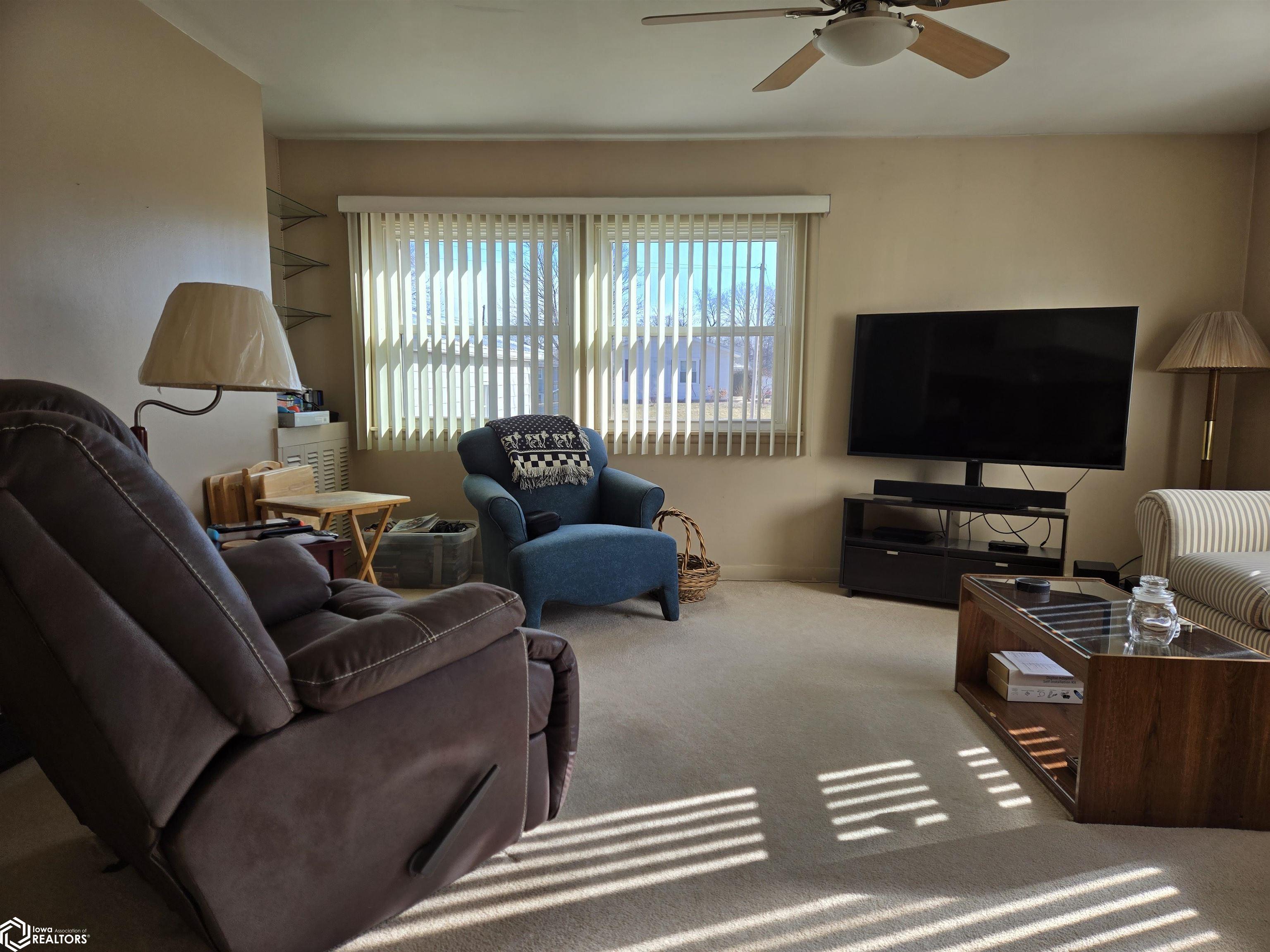 410 E Pennington Street