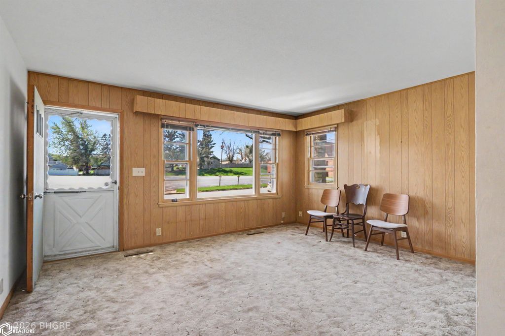 Photo of 104 Cherry Street, Marshalltown, IA 50158 (MLS # 6337540)