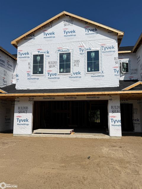 206 Stonebrook Ct. Clear Lake IA 50428