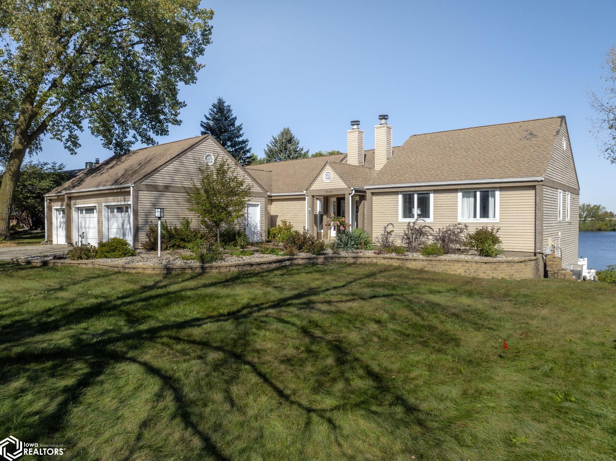 1000 Briarstone Drive