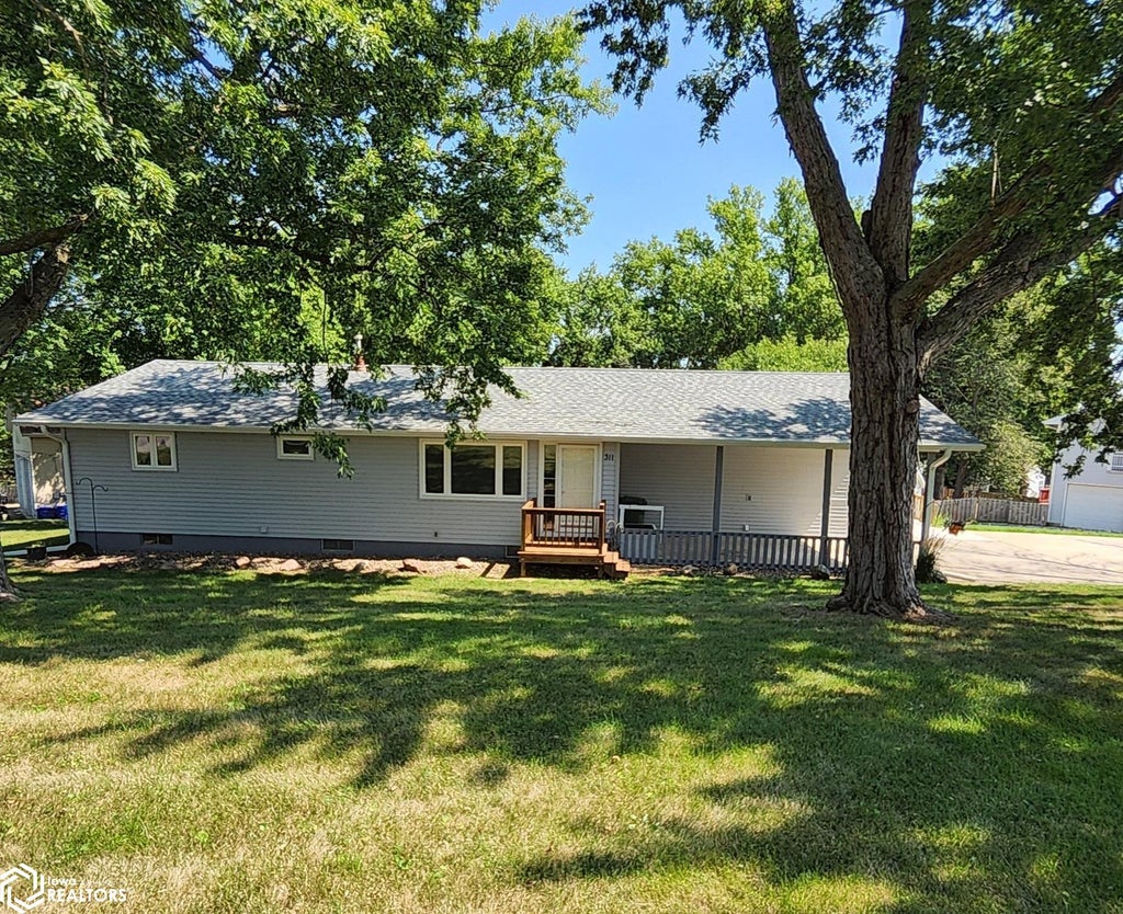 Photo of 311 E Kearney Street, Avoca, IA 51521 (MLS # 6341234)