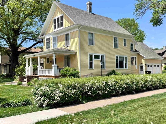 1302 IOWA AVE, ONAWA, IA 51040 - Image 844a9e226de8e9ae60fd7d3abd2b2bde/3794539745