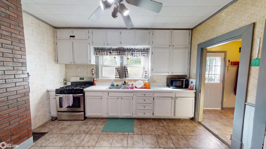 Photo of 165 S Church Street, Packwood, IA 52580 (MLS # 6343499)