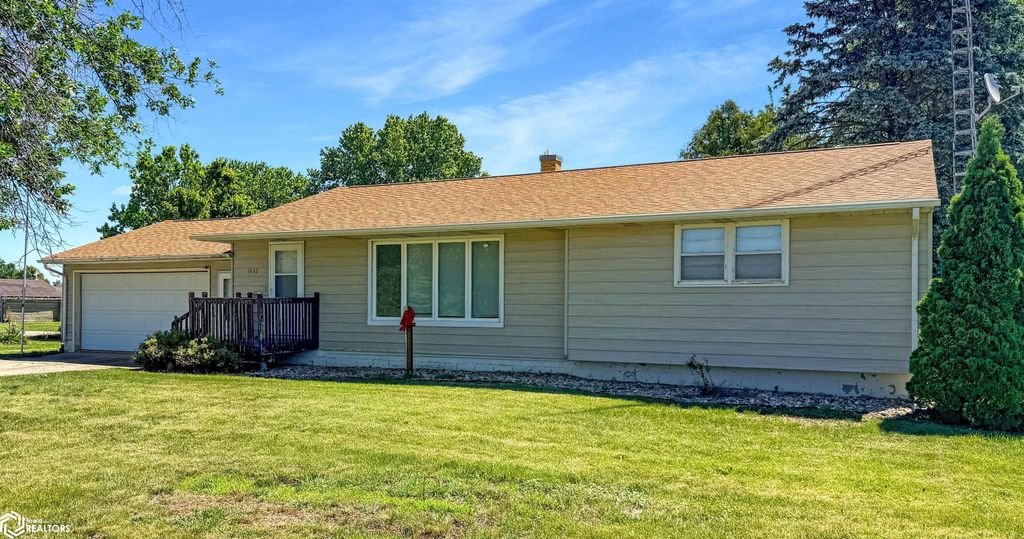 Photo of 1447 Timber Avenue, Hansell, IA 50441 (MLS # 6339387)