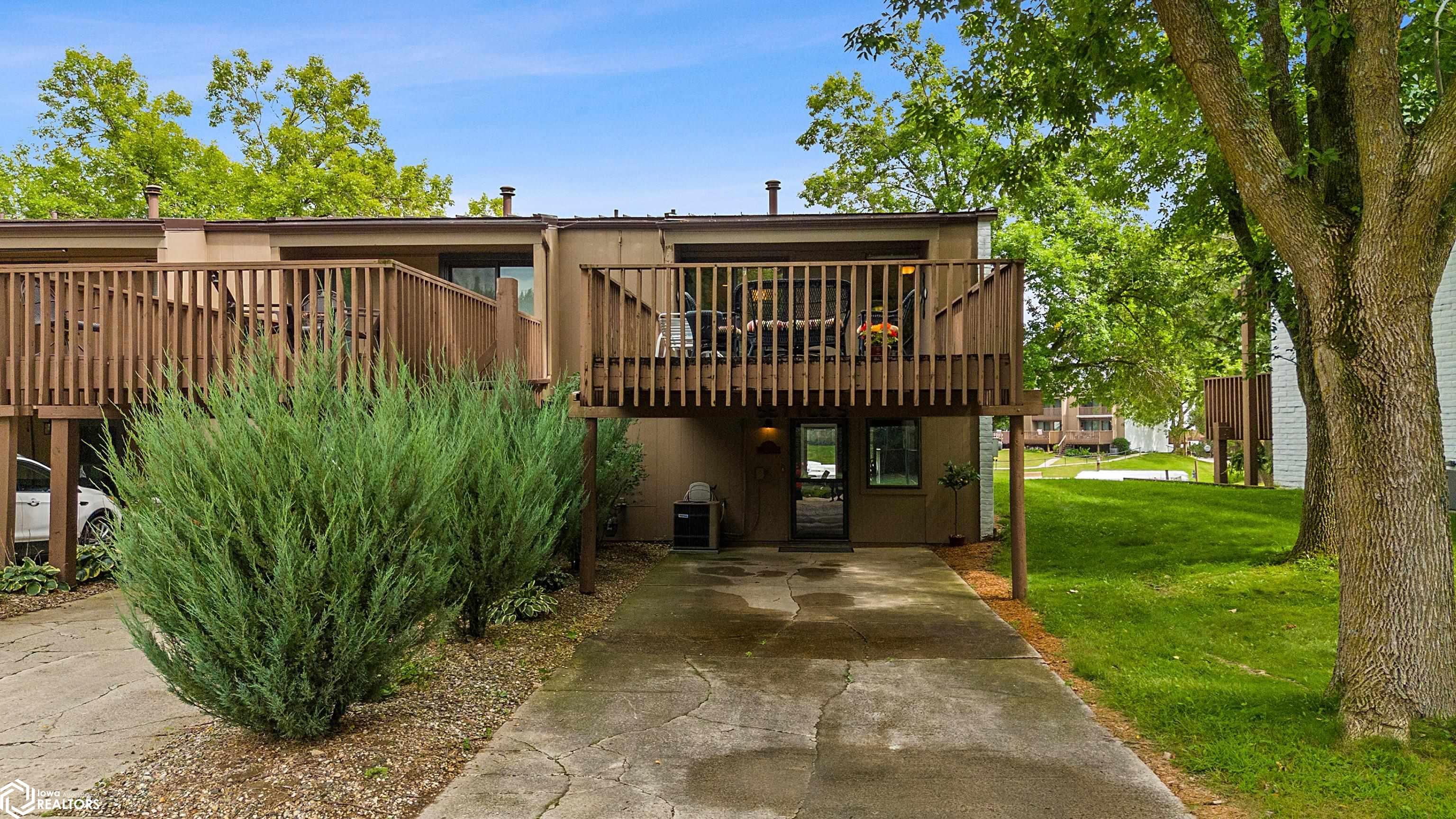 2700 N Shore Drive F-19