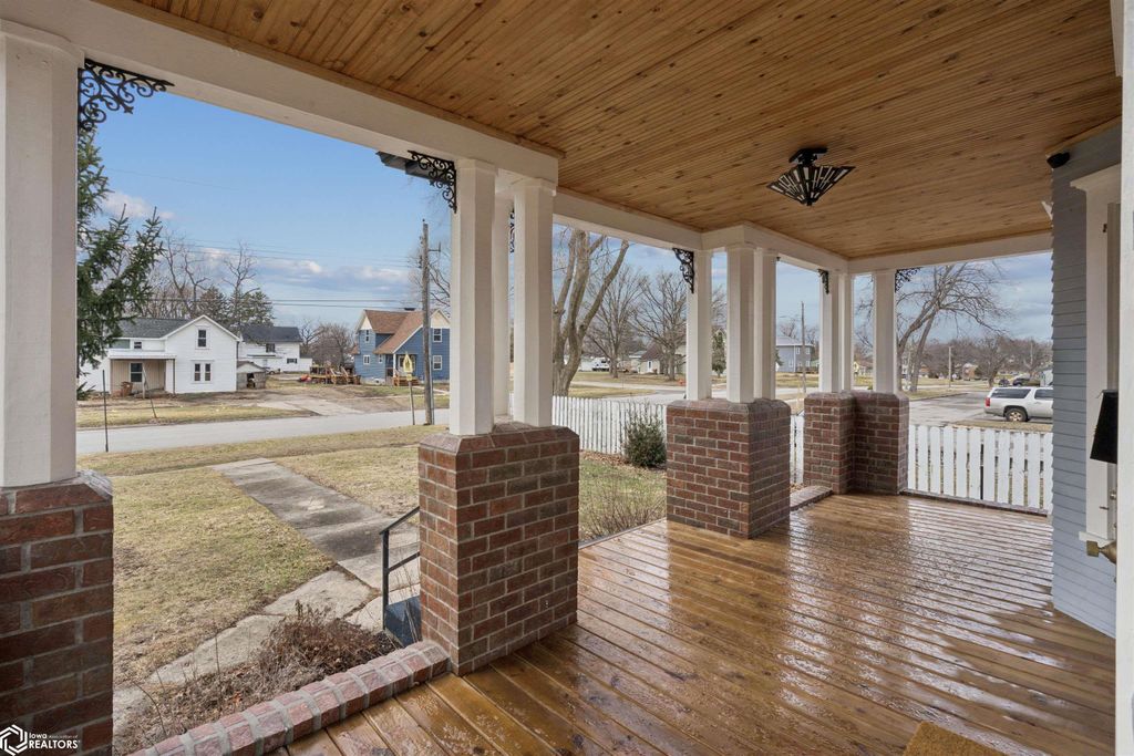 Photo of 426 East Street, Grinnell, IA 50112 (MLS # 6336291)