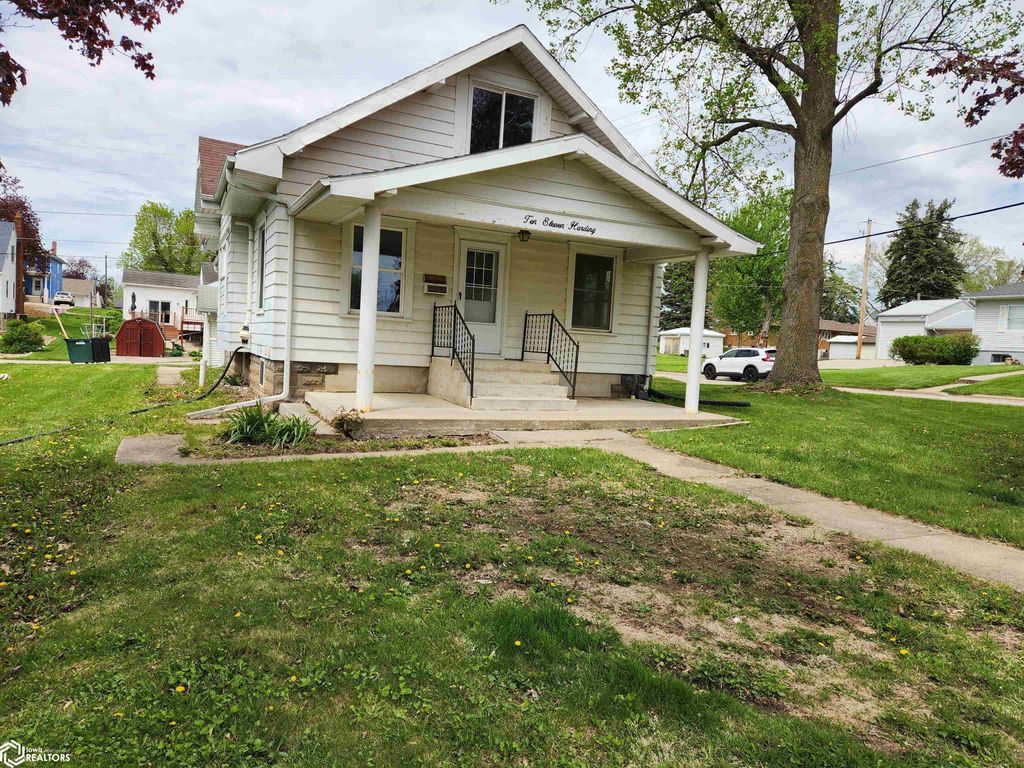 Photo of 1011 Harding Street, Tama, IA 52339 (MLS # 6337748)