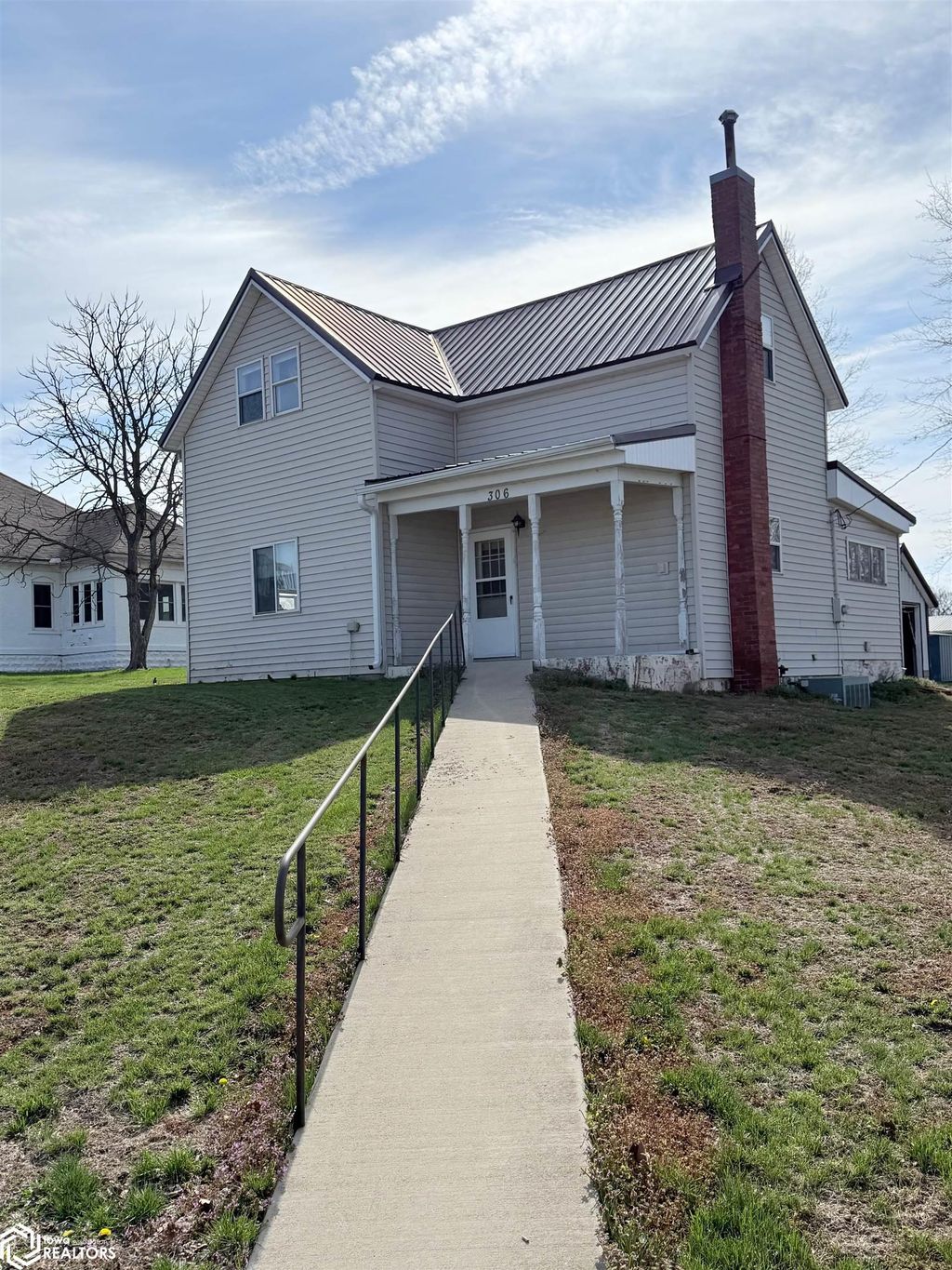 Photo of 306 Pearl Street, Farmington, IA 52626 (MLS # 6337112)