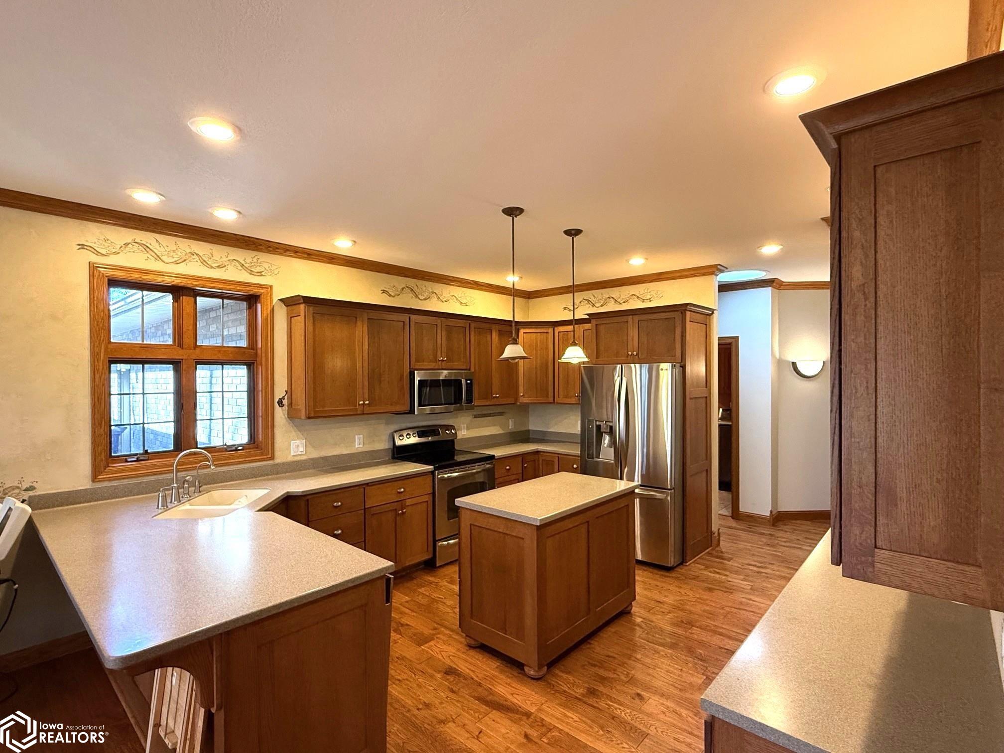 402 Timber Estates