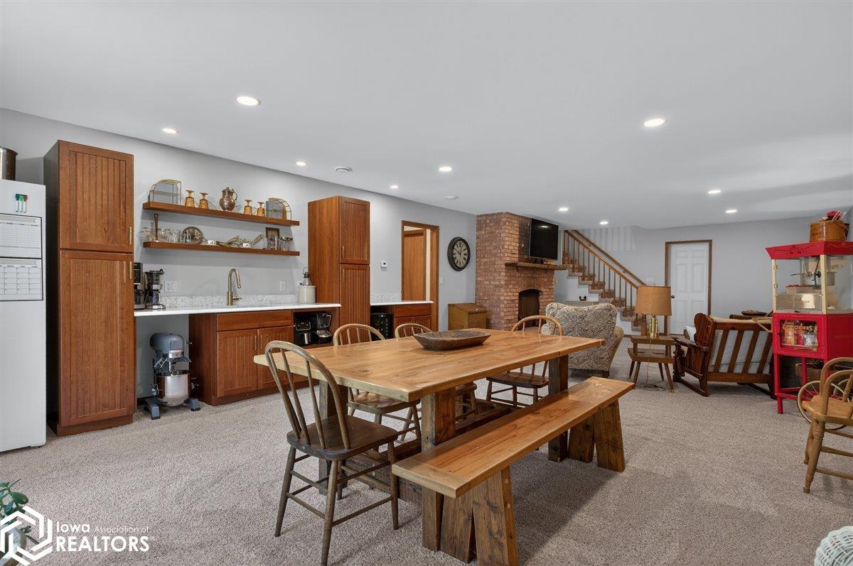 15 Timberlane Dr