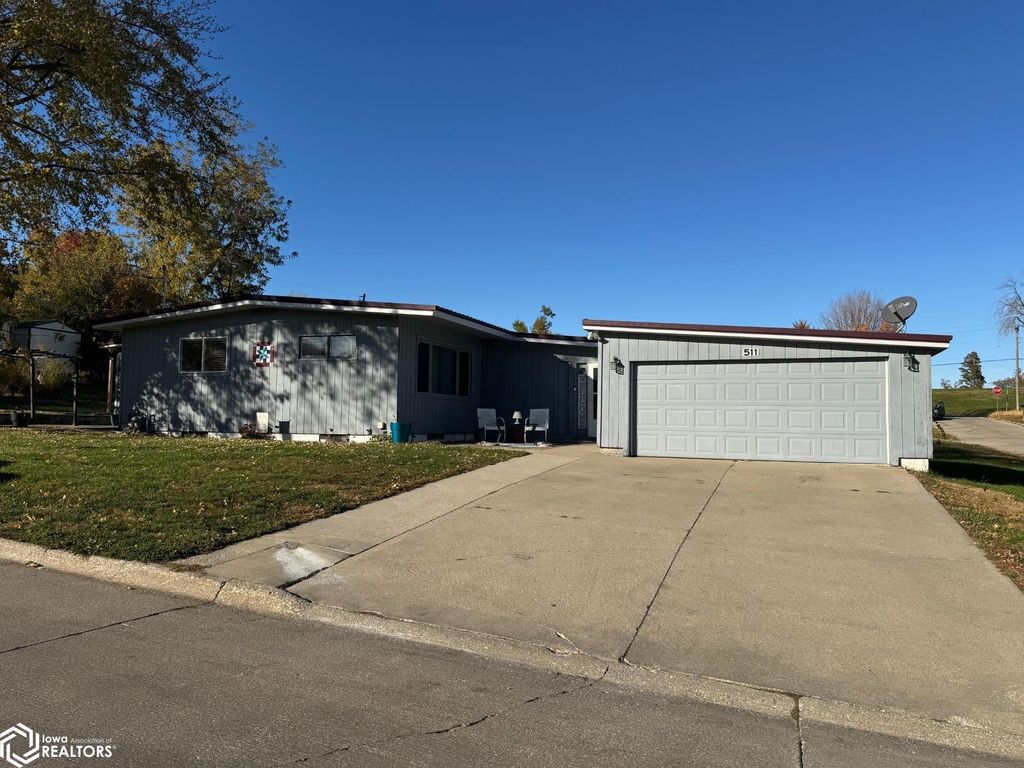 Photo of 511 E 8th Street, Tama, IA 52339 (MLS # 6333483)
