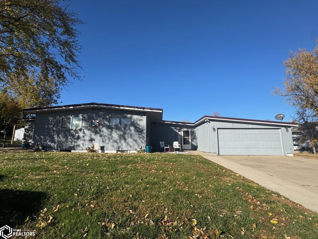Photo of 511 E 8th Street, Tama, IA 52339 (MLS # 6333483)