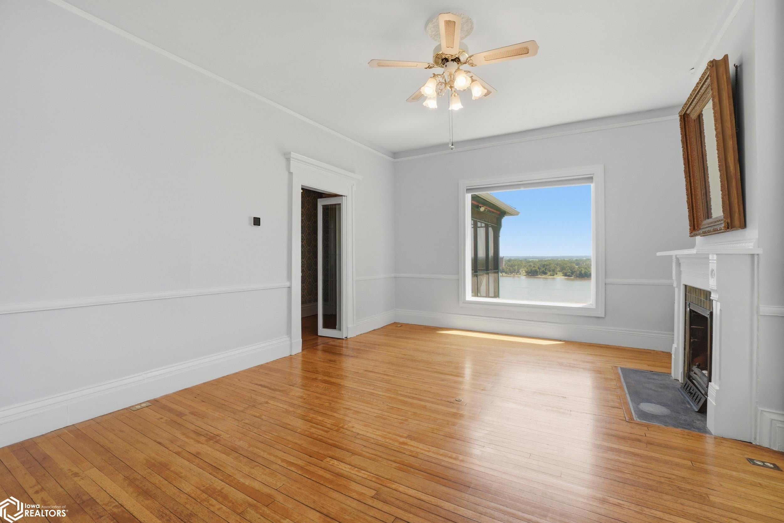 201 Spring Street