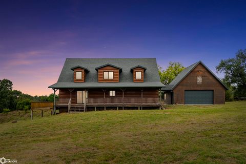 29575 Gray Avenue Cantril IA 52542