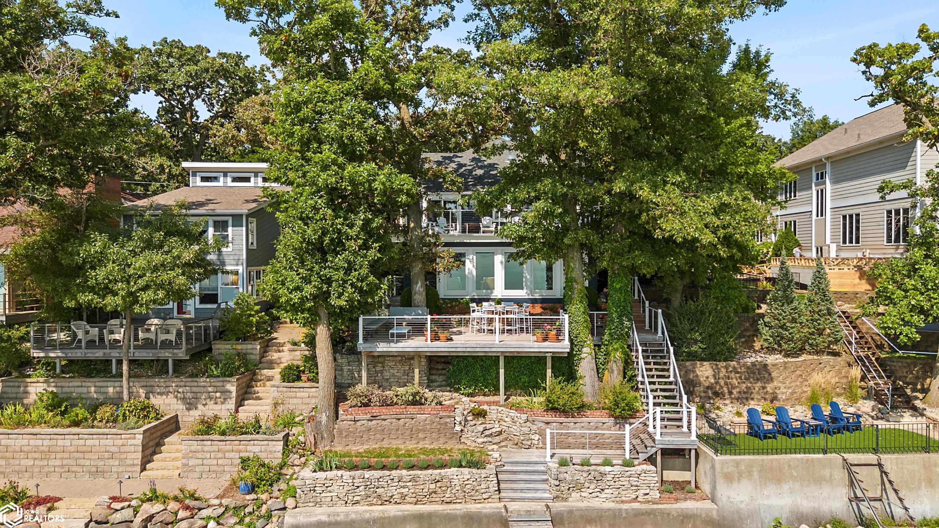 1517 N Shore Drive