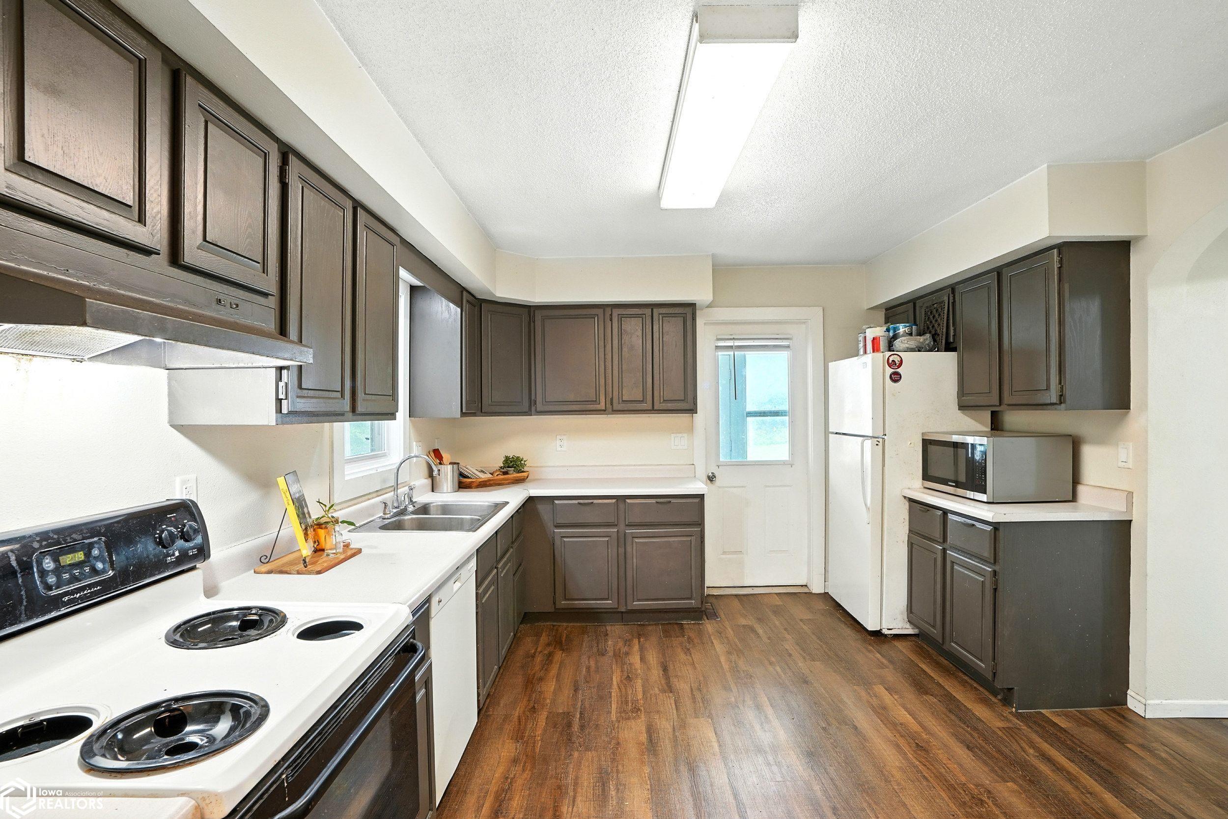 5440 Lower West Branch Drive SE