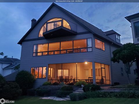 914 N 3Rd Street Burlington IA 52601