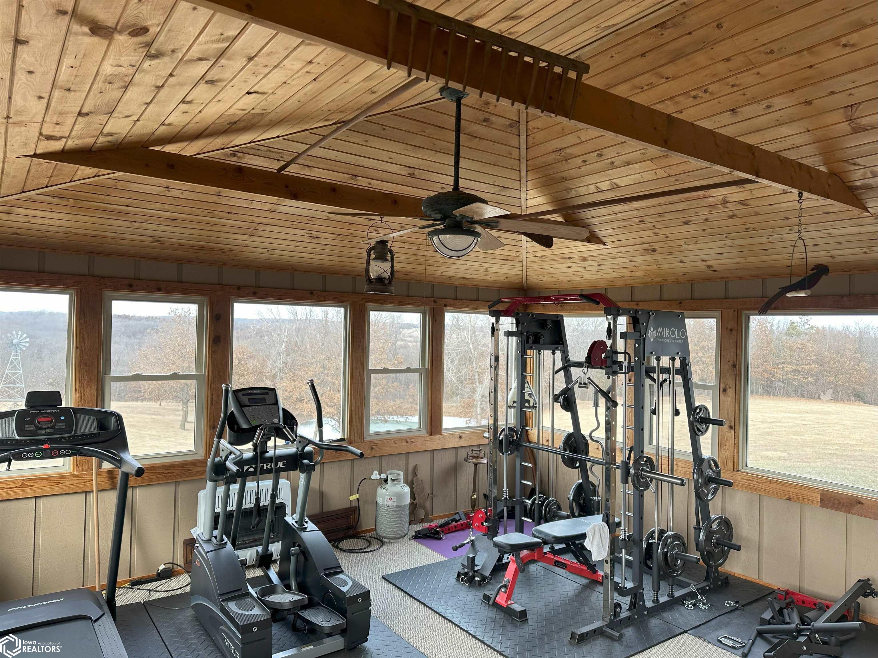 19297 Route J40 Route