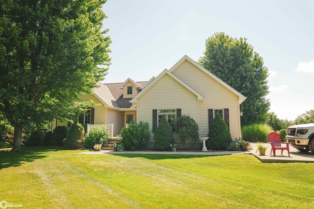 Photo of 14988 Beaverdale Road #1, Danville, IA 52623 (MLS # 6341350)