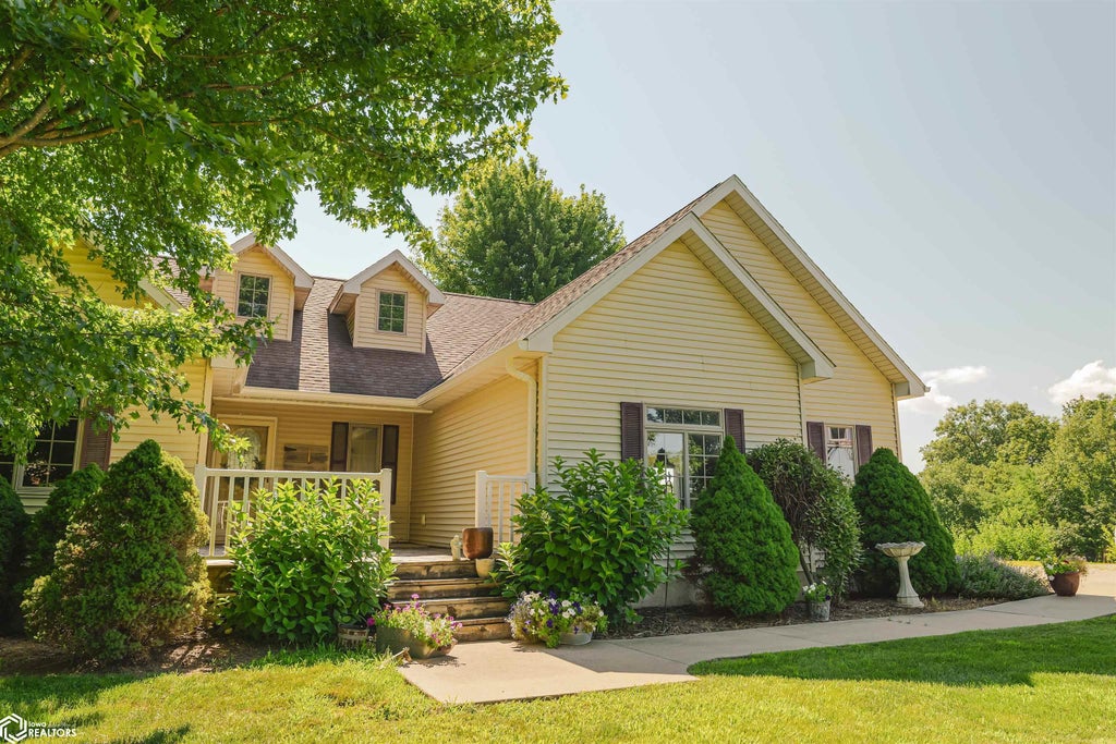 Photo of 14988 Beaverdale Road #1, Danville, IA 52623 (MLS # 6341350)