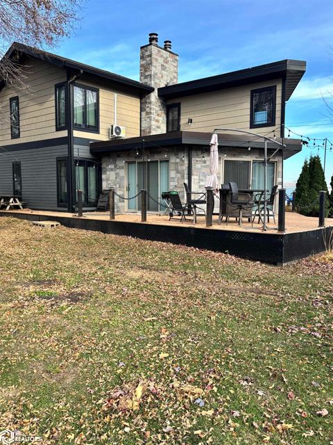 1219 S Shore Drive Clear Lake IA 50428