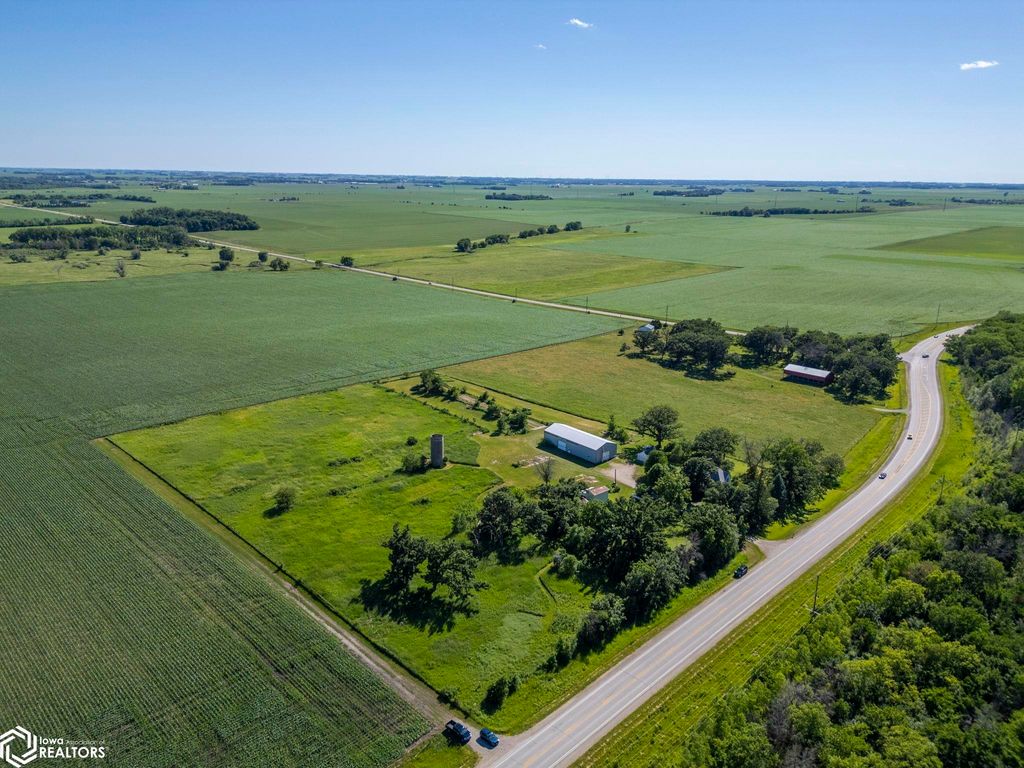 Photo of 13187 300th Street, Mason City, IA 50401 (MLS # 6339361)