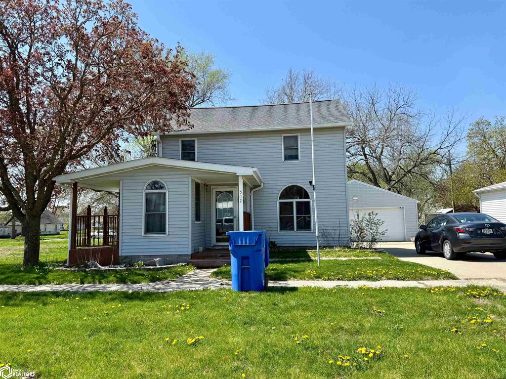 Photo of 502 N Oak Street, Jefferson, IA 50129 (MLS # 6337707)