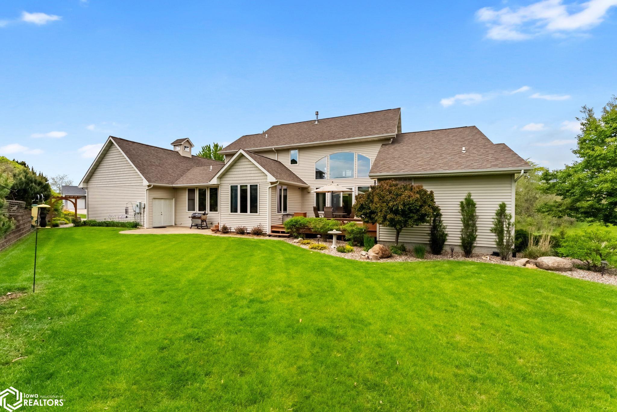 1402 Ridgeview Court